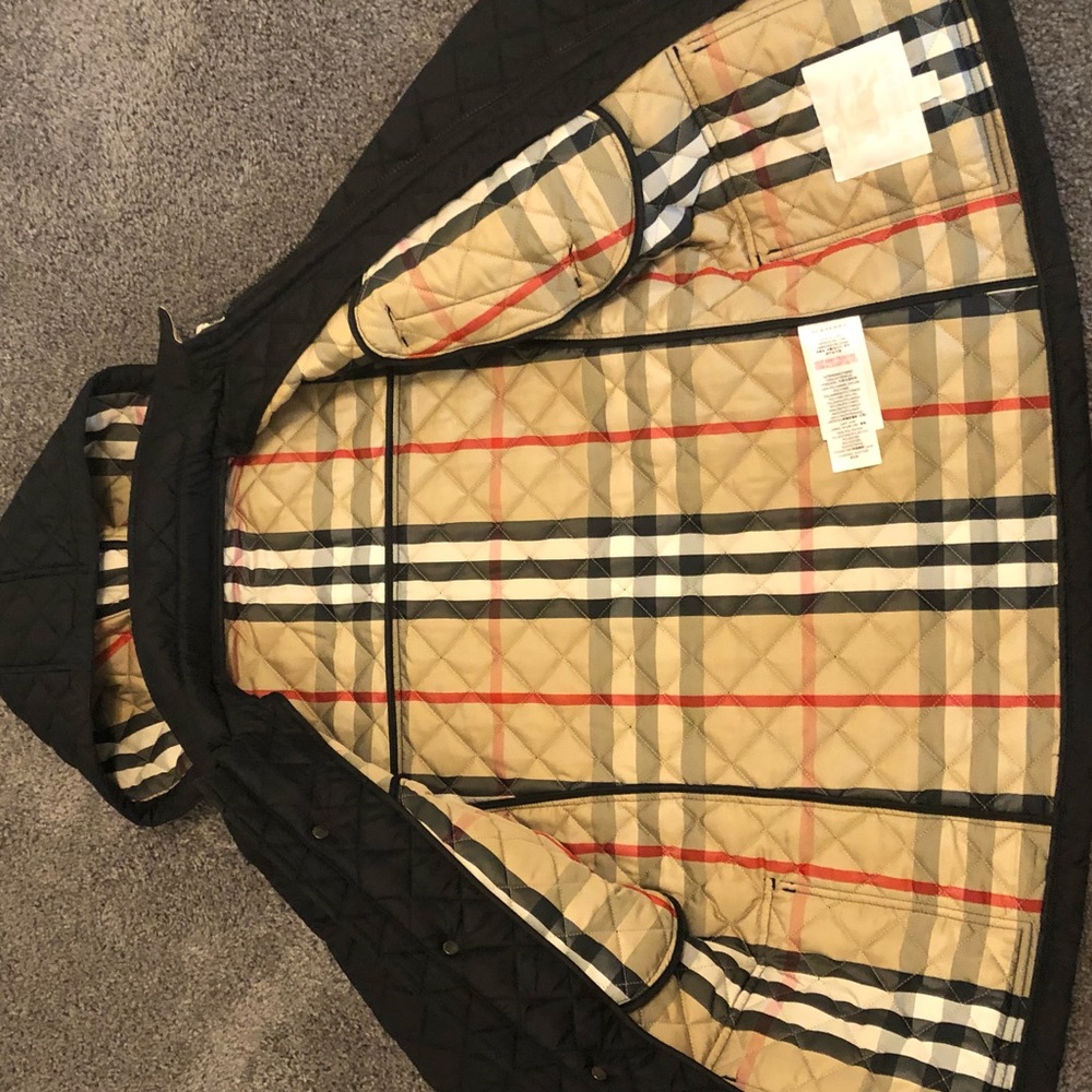 Bulberry Quilted Light Jacket - Picture 5 of 6